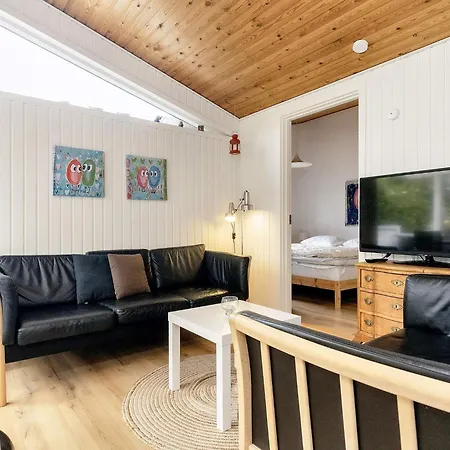 8 Person In Vaeggerlose-by Traum Casa vacanze Bøtø By