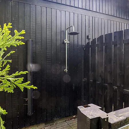 8 Person In Vaeggerlose-by Traum Bøtø By